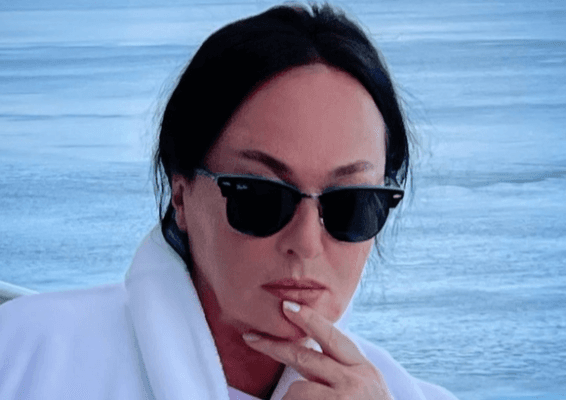 “Birinci Kanal”ın daha bir ulduz aparıcısı gizli şəkildə Rusiyadan getdi