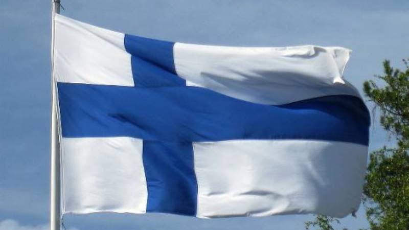 Rusiya Finlandiya səfirliyinin iki əməkdaşının persona non-qrata elan etdi