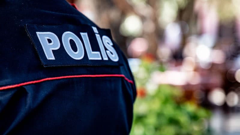 Narkokuryer polisə silahlı müqavimət göstərdi, yaralanan var