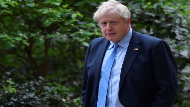 Karantin bəhanəsi, yoxsa Moskvanın əli Britaniyada: Conson niyə vurulur?