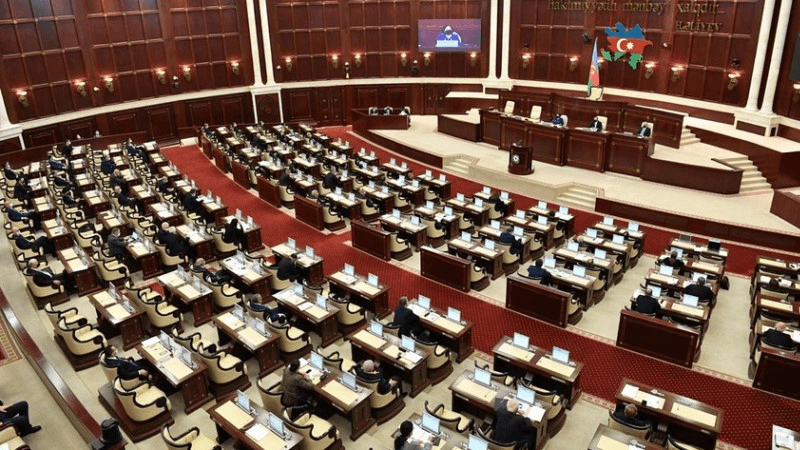 Milli Məclisin növbəti iclasında 20 məsələ müzakirə ediləcək (SİYAHI)