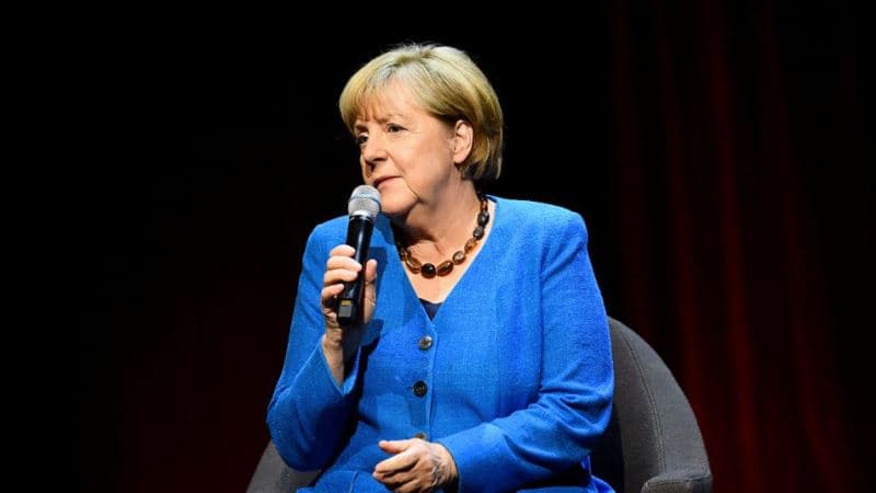Merkel Ukraynada vəziyyətin bu yerə gəlib çatmasına görə özünü qınayırmı? - Reuters