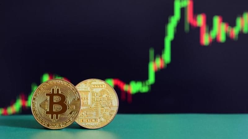 "Bitcoin"in qiyməti 17 min dollardan aşağı düşdü
