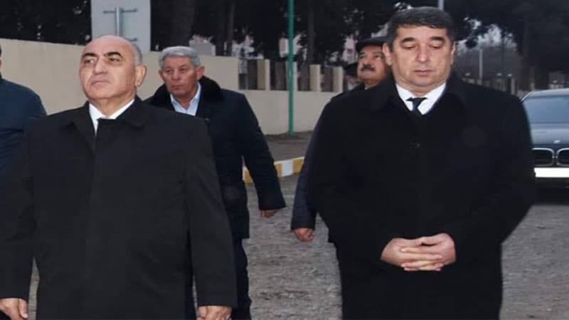 Prokuror sabiq icra başçısının 600 minlik əmlakının müsadirə olunmasını tələb edir