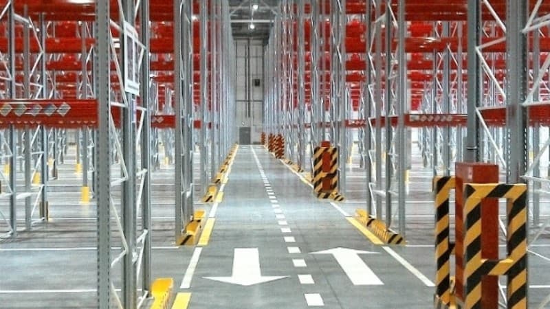 Rusiyada anbar daşınmaz əmlakına tələbat son 13 ildə minimuma enib