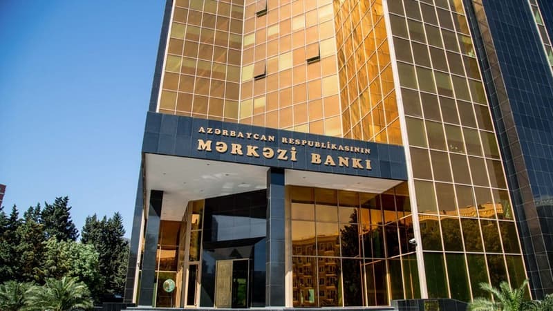 Mərkəzi Bankın İdarə Heyətinin sabiq üzvləri işdən azad edilib? (AÇIQLAMA)