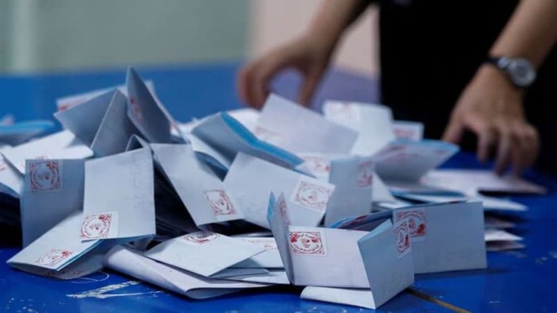 Tunis yeni konstitusiya qəbul etdi - cəmi 27 faiz seçici səs verdi