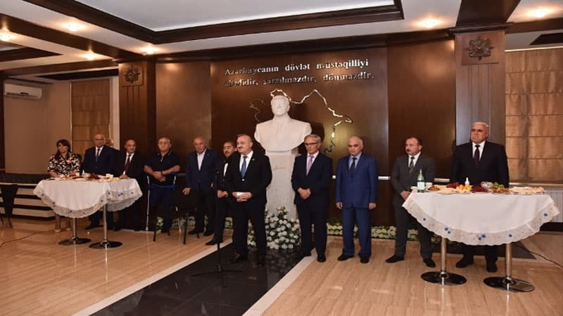 Nəsimi rayon İcra Hakimiyyətində Milli Mətbuat Günü ilə bağlı tədbir keçirildi (FOTO)