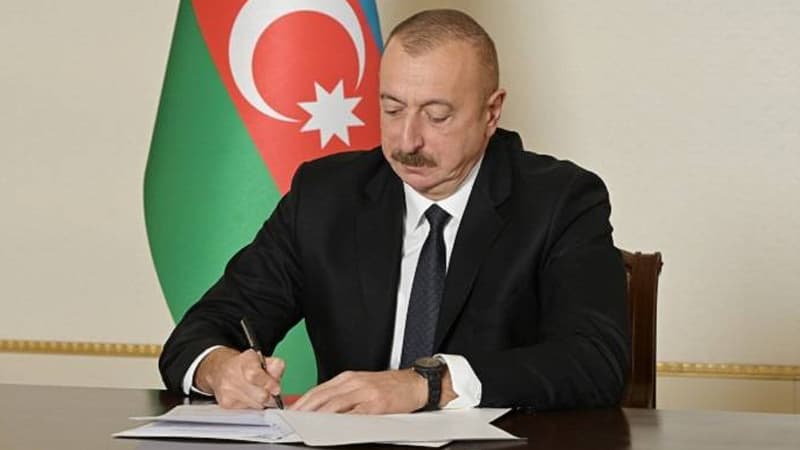 Bu şəxslər xüsusi rabitə ilə təmin olunacaq (FƏRMAN)