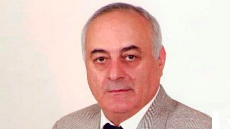 Kamilliyin zirvəsində