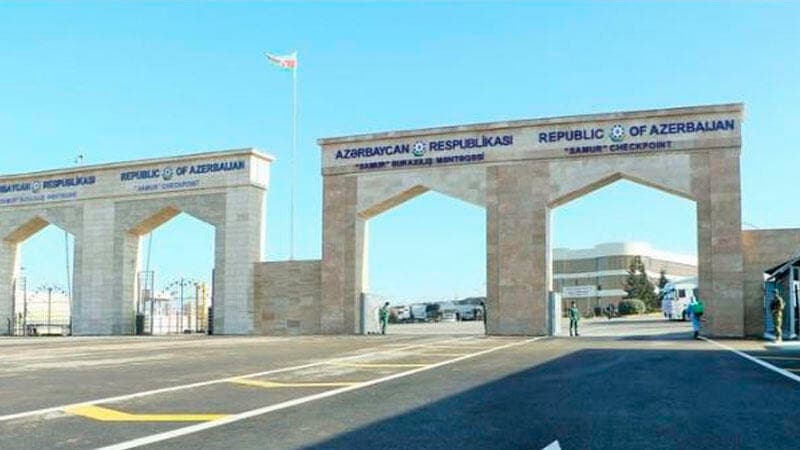 Quru sərhədlərin bağlı qalmasının regional təhlükəsizliyə faydası var (ŞƏRH)