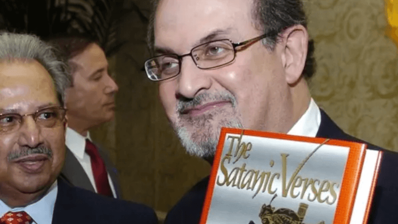 "Şeytan ayələri" Amazonun ən çox satılan kitablarından biri oldu