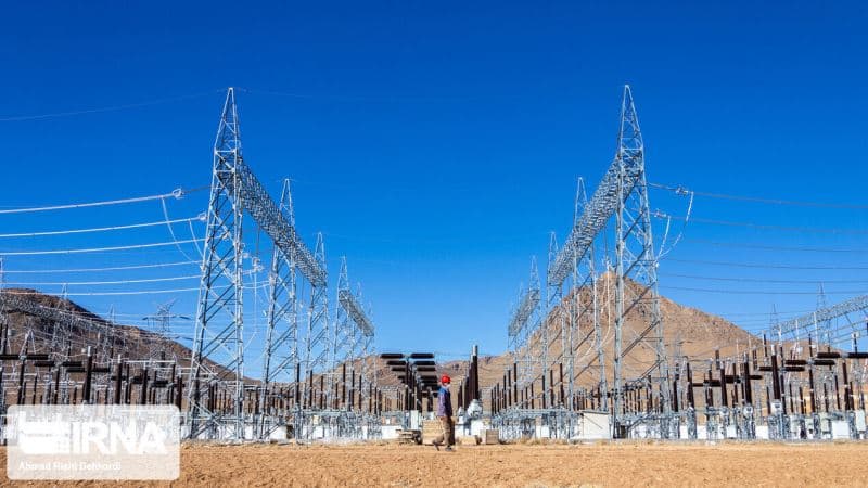 İran Ermənistana yeni elektrik xətti çəkdi