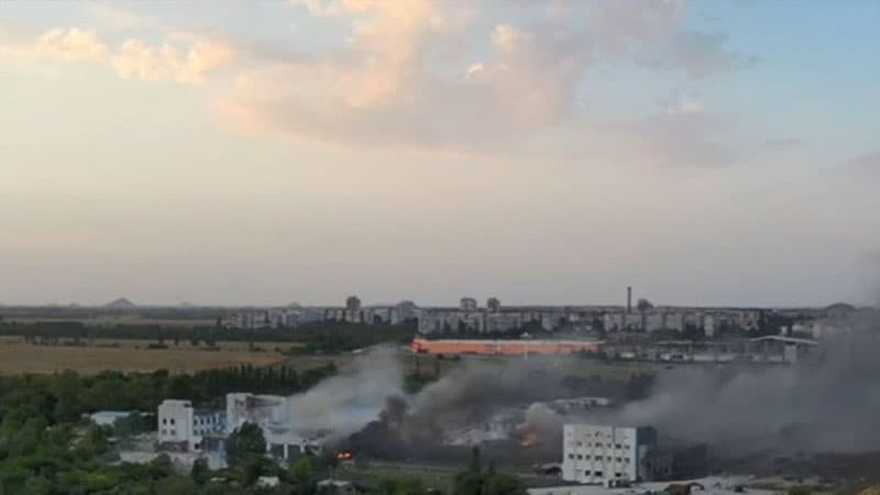 Donetskdə Rusiyanın hərbi anbarı PUA ilə vuruldu