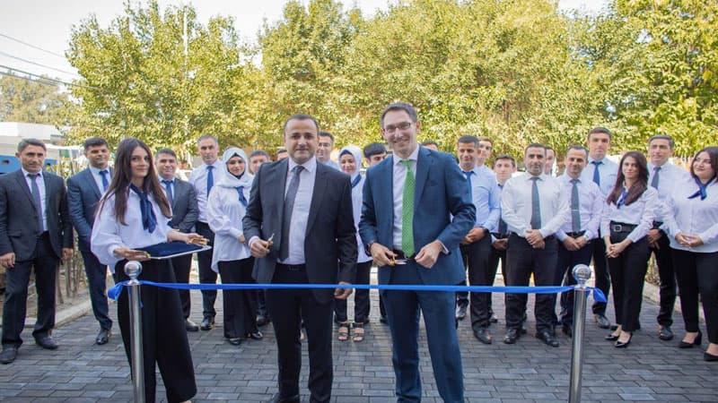 AccessBank yeni konseptli növbəti filialını təqdim edir (R)