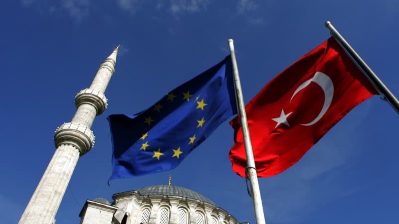 FT: Aİ Türkiyədən Rusiya ilə ticarət məsələsinə aydınlıq gətirməsini istəyir