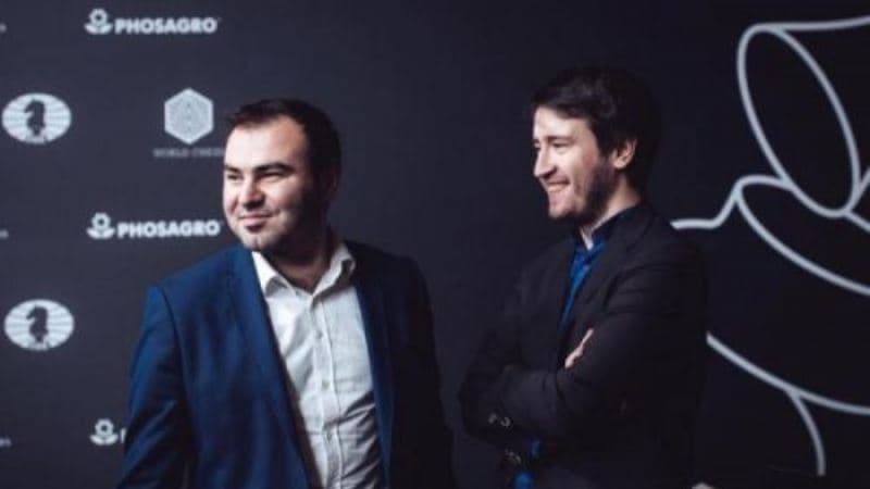 Məmmədyarov qələbə qazandı, Rəcəbov heç-heçə etdi