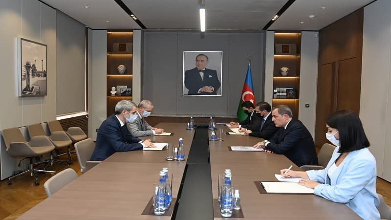 Fransa səfirinin Azərbaycanda diplomatik fəaliyyəti başa çatır (FOTO)