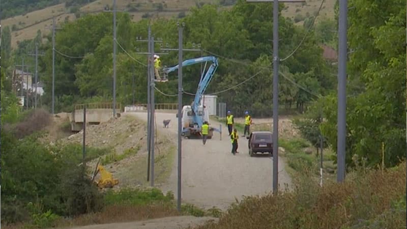 Qubanın 4 kəndində elektrik şəbəkəsi yenidən quruldu (VİDEO)