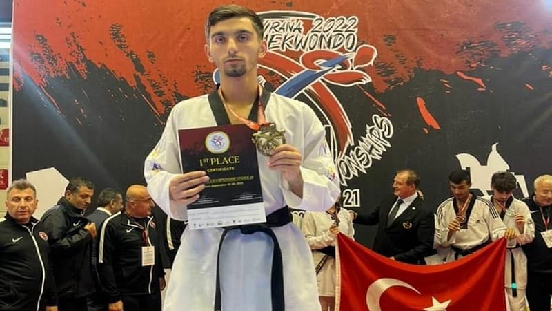 Azərbaycan taekvondoçusu Avropa çempionu oldu (FOTO)
