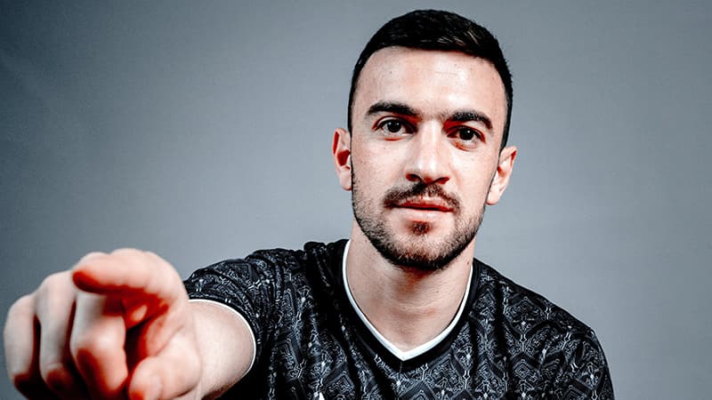 UEFA: "Qara Qarayev əfsanədir"