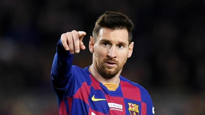 Messi Four Four Two versiyasına görə tarixin ən yaxşı oyunçusu seçildi