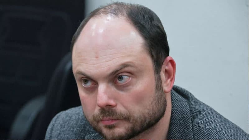 RT: Vladimir Kara-Murzaya qarşı dövlətə xəyanət işi başlandı