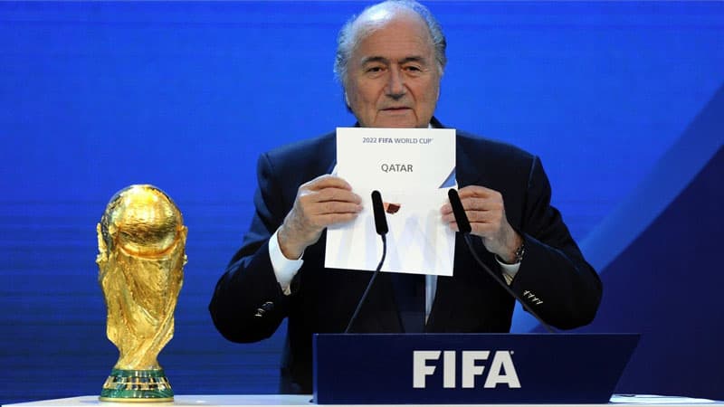 Blatterdən səmimi etiraf: DÇ-nin keçirilməsi üçün Qətərin seçilməsi səhv idi...