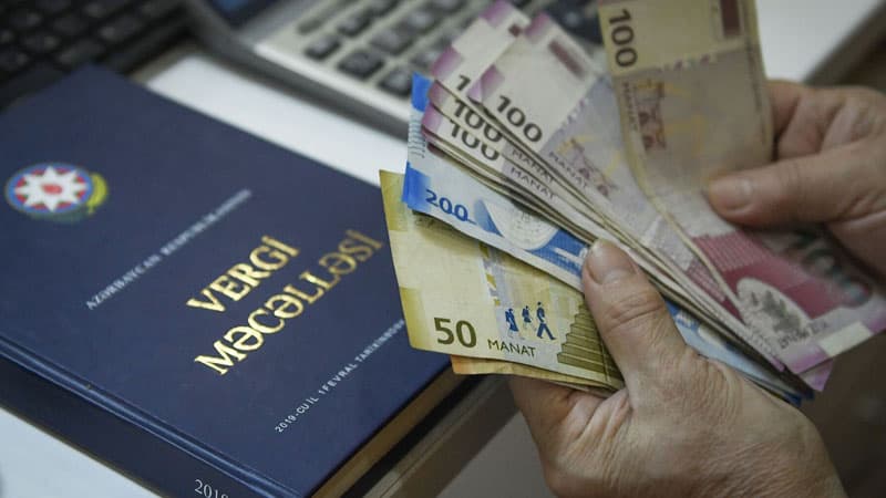 Bu şəxslərin 8 min manatadək olan gəlirləri vergidən azad olunacaq - 0 faiz