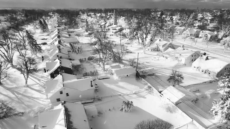 ABŞ və Kanadada fəlakət: Hər yerdən donmuş cəsədlər tapılır