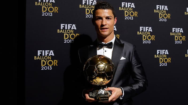 Ronaldo "Qızıl top" mükafatını satdı - 600 min avro