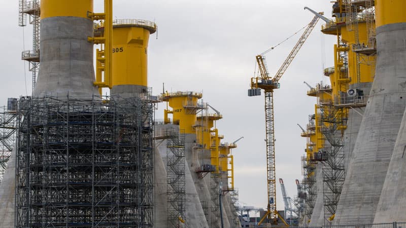 "Bloomberg": Ukraynadakı münaqişə neft və qazdan sürətlə imtinaya aparır