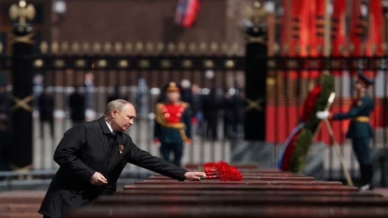 Rusiya elitası uzun müharibə və Putinin 2024-dən sonrakı prezidentliyinə hazırlaşır - "Reuters"