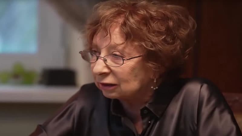 Ukraynaya görə ağır sınaqlarla üzləşən Axedjakova Rusiyadan qaçmaqdan imtina etdi