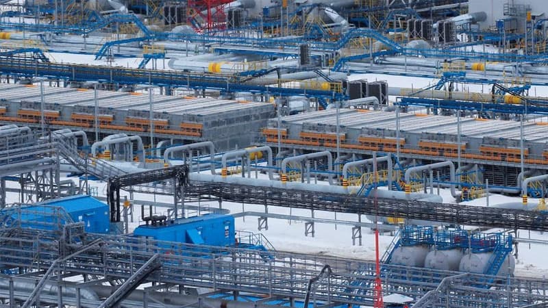 “Qazprom”un qaz ixracından əldə etdiyi gəlirlər 2023-cü ildə iki dəfə azala bilər