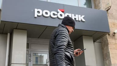 “Rosbank”a böyük kiberhücum oldu, xidmətlər dondu