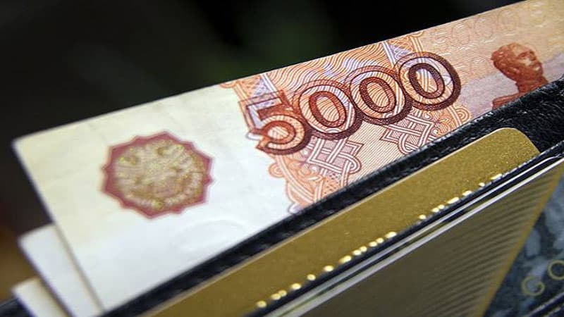 Tinkoff Bank Türkiyəyə köçürmələri dayandırdı