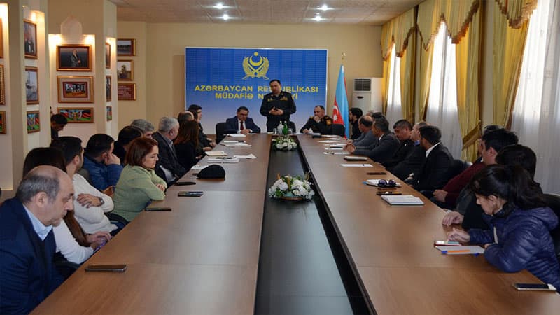Hərbi vətənpərvərlik mövzusunda xəbər hazırlayan media nümayəndələri ilə görüş keçirildi (FOTO)