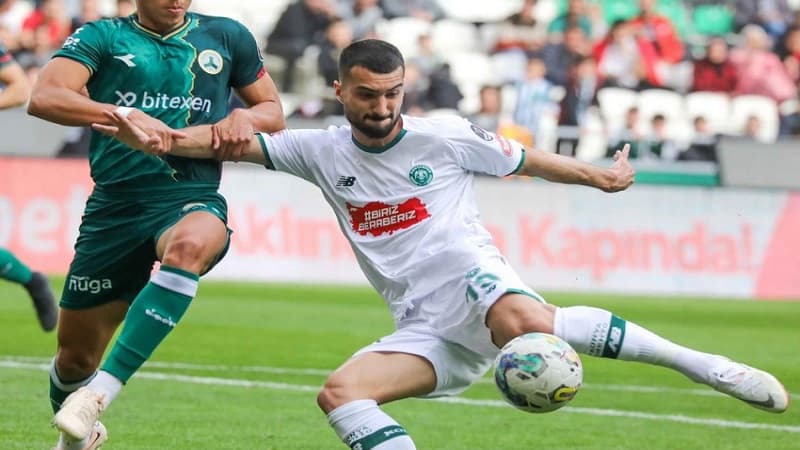 "Konyaspor"un baş məşqçisi Emreli haqda: "Mahiri meydana buraxmaqla..."
