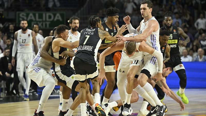 Basketbolçular dalaşdı, oyun yarımçıq bitirildi