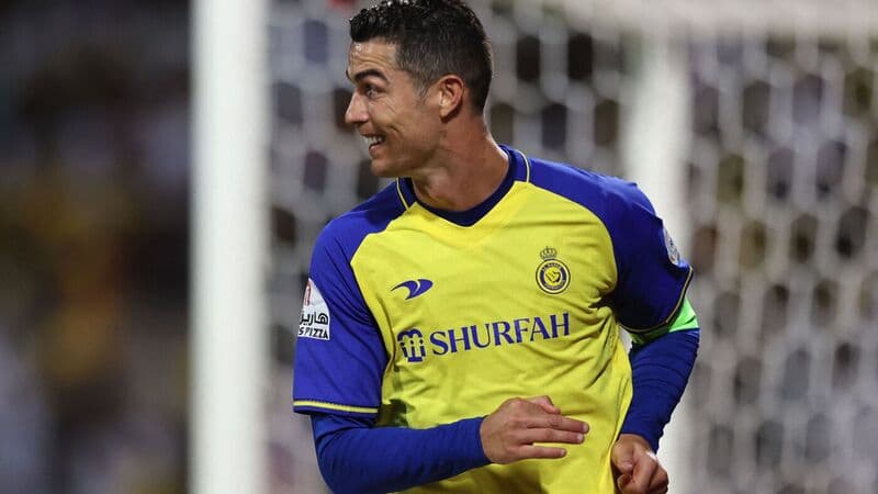 Saatı maşınından bahalı olan Ronaldo (FOTO)