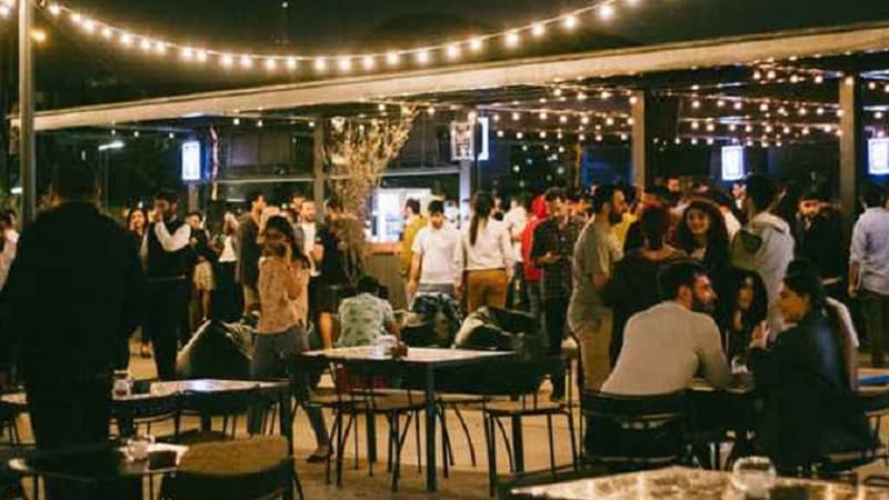 Zaqatalada kişi restoranda yeyib-içib qaçdı, qadınlar evinə basqın etdi