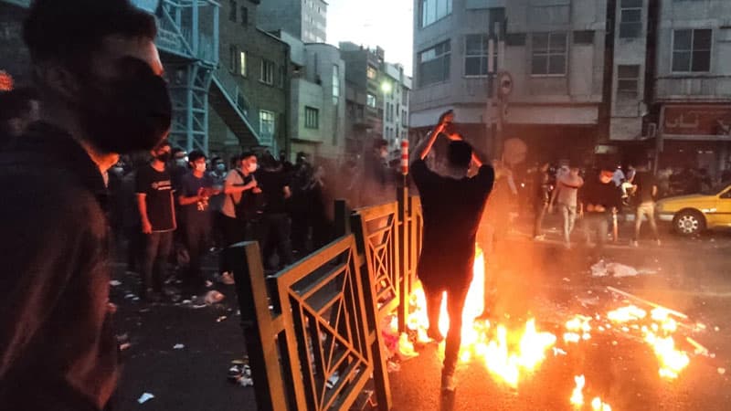 İran son etirazlara görə üç nəfəri edam etdi – Beynəlxalq aləmin reaksiyası