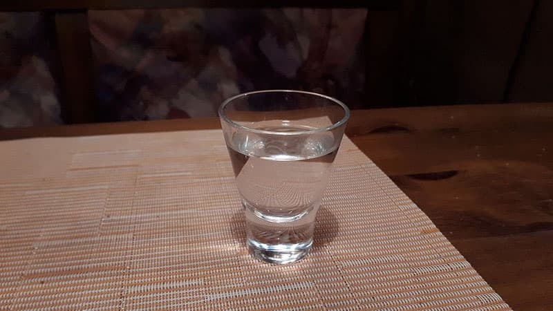Gecə məclisində araq: sükana nə vaxt oturmaq olar?