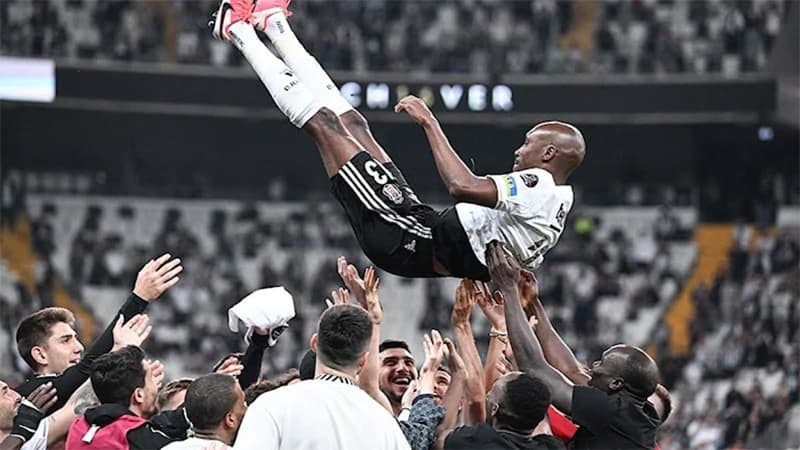 10 ildən sonra vida (FOTO)