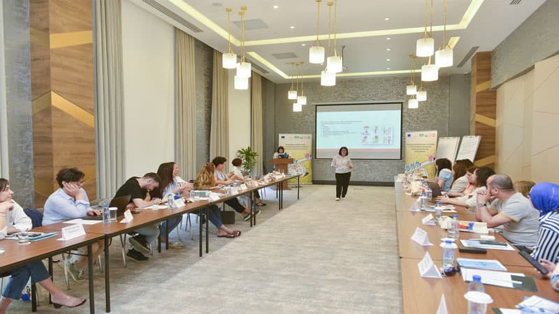 Jurnalistlər üçün gender həssaslığı mövzusunda təlim keçirildi (FOTO)