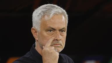 Mourinyo yenə cəzlandı: "Oyuna mikrofonla getmişdim"