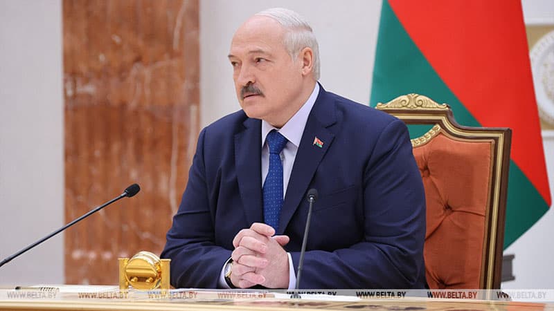 Lukaşenko “Vaqner”in taleyini müzakirə etmək üçün Putinlə görüşmək istəyir