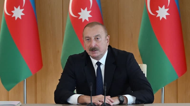 Prezident: "İlin sonunadək inflyasiya birrəqəmli səviyyəyə düşə bilər"