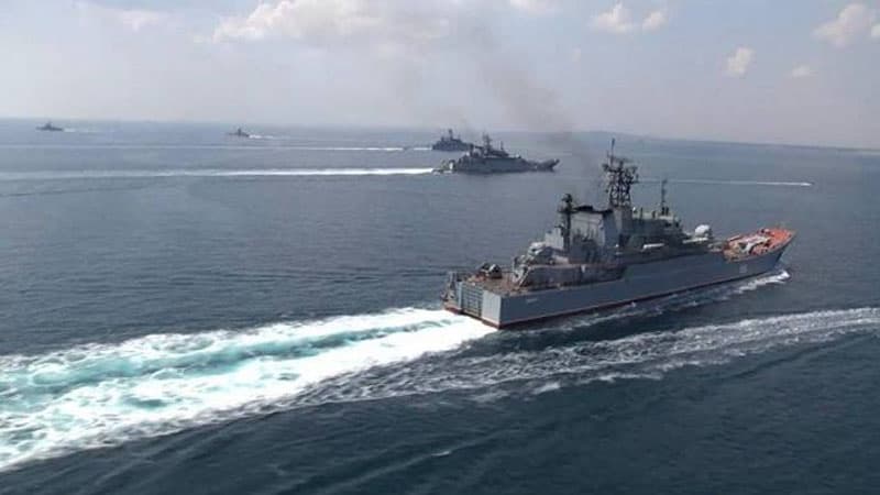 Britaniya XİN xəbərdarlıq etdi: Rusiya Qara dənizdə mülki gəmiləri vura bilər